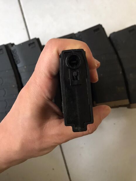 2. EL G&G MID-CAP ÜSTÜ SİYAH ALTI TAN ŞARJÖRLER